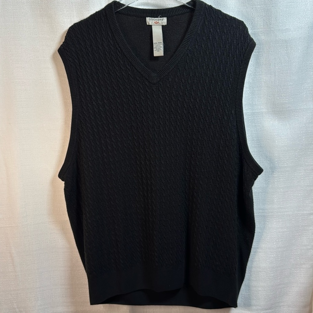 DOCKERS Black Sweater Vest